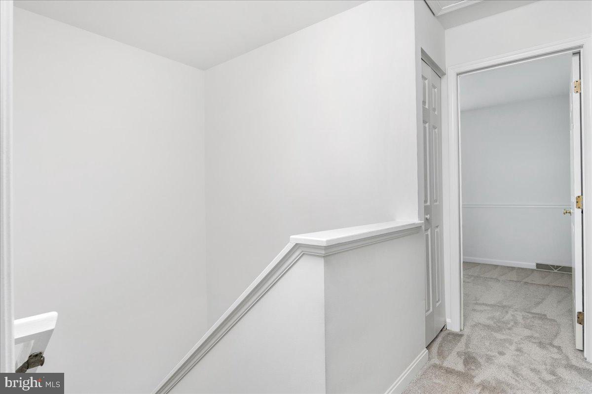 5627 Queen Anne Ct