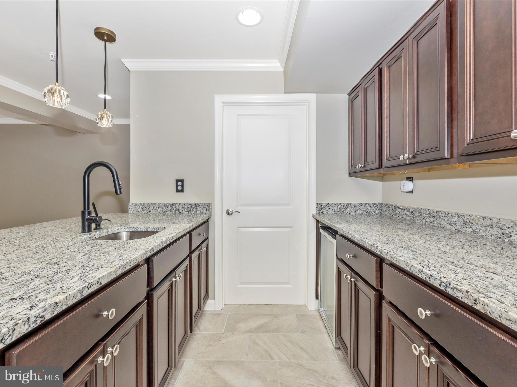 2827 Mill Island Pkwy