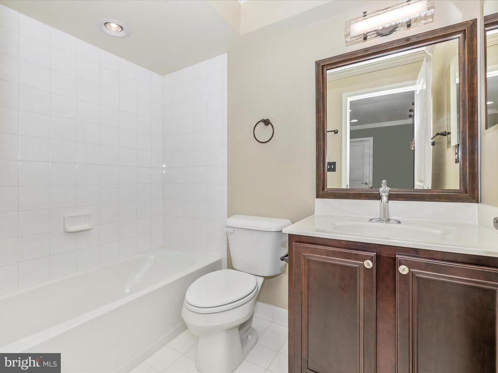 2827 Mill Island Pkwy