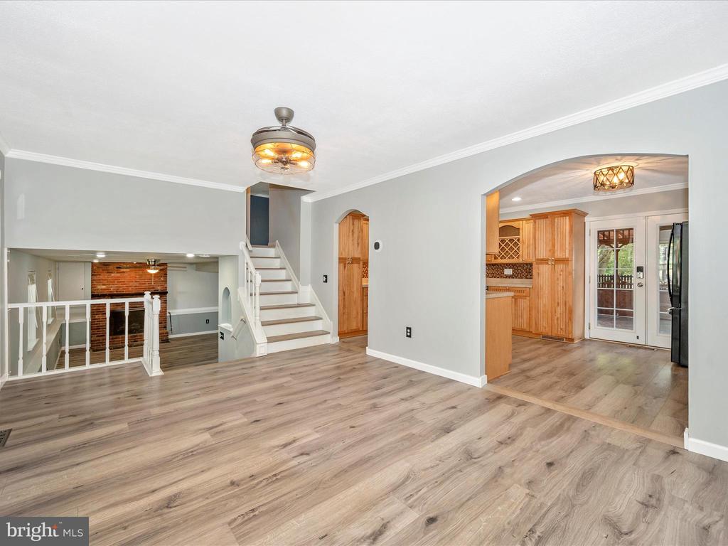 1524 Andover Ln