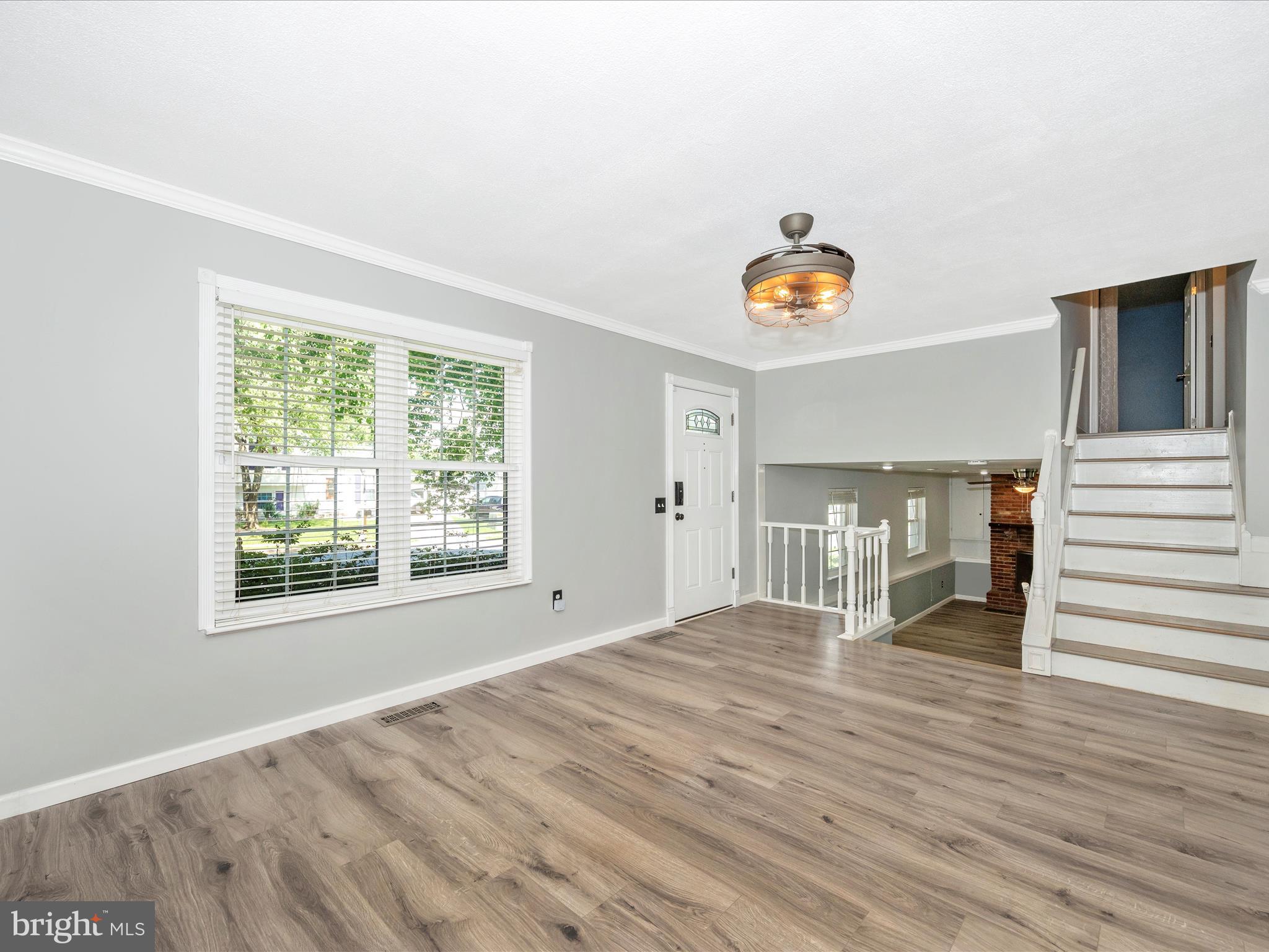 1524 Andover Ln