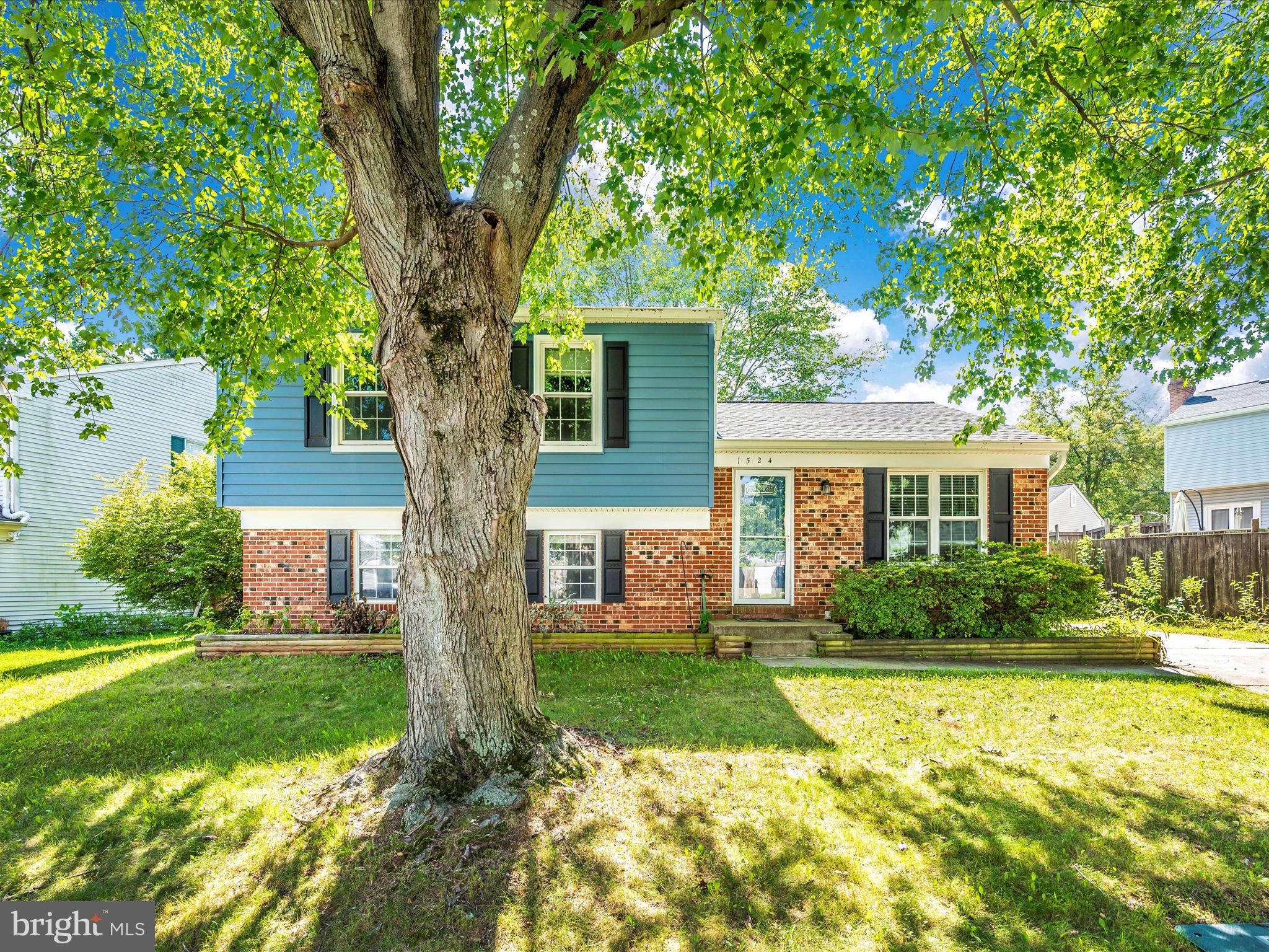 1524 Andover Ln
