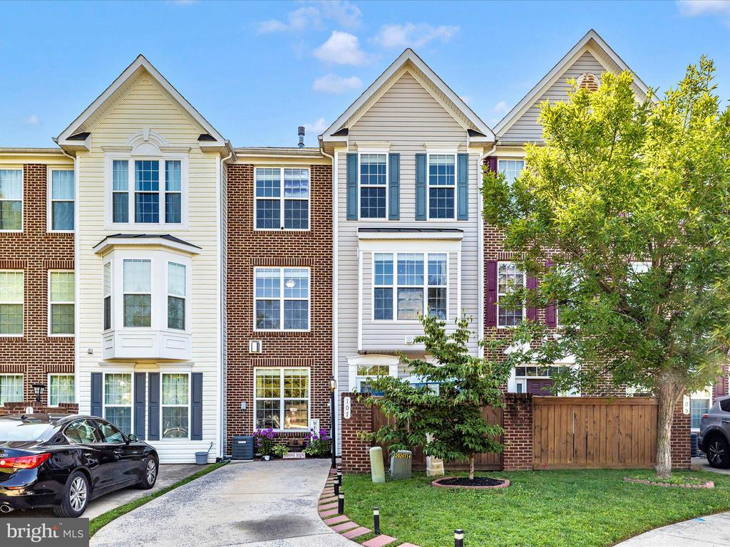 107 Swallow Pointe Ct