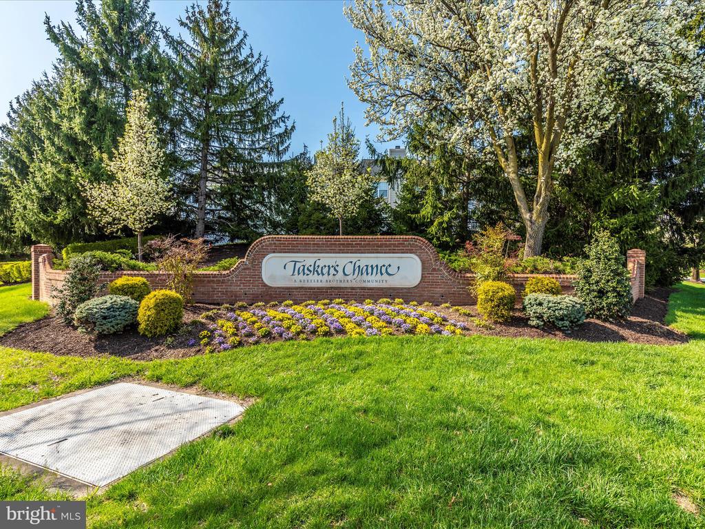 107 Swallow Pointe Ct