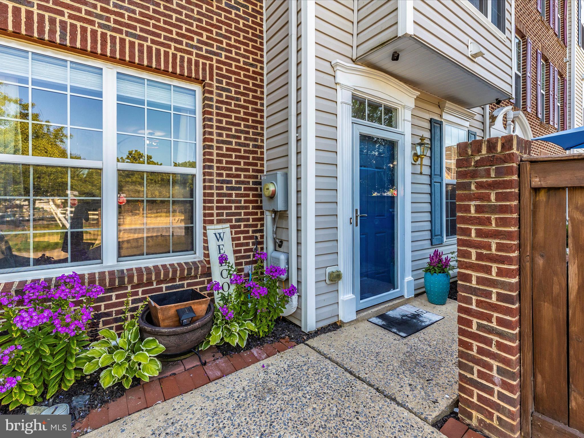 107 Swallow Pointe Ct