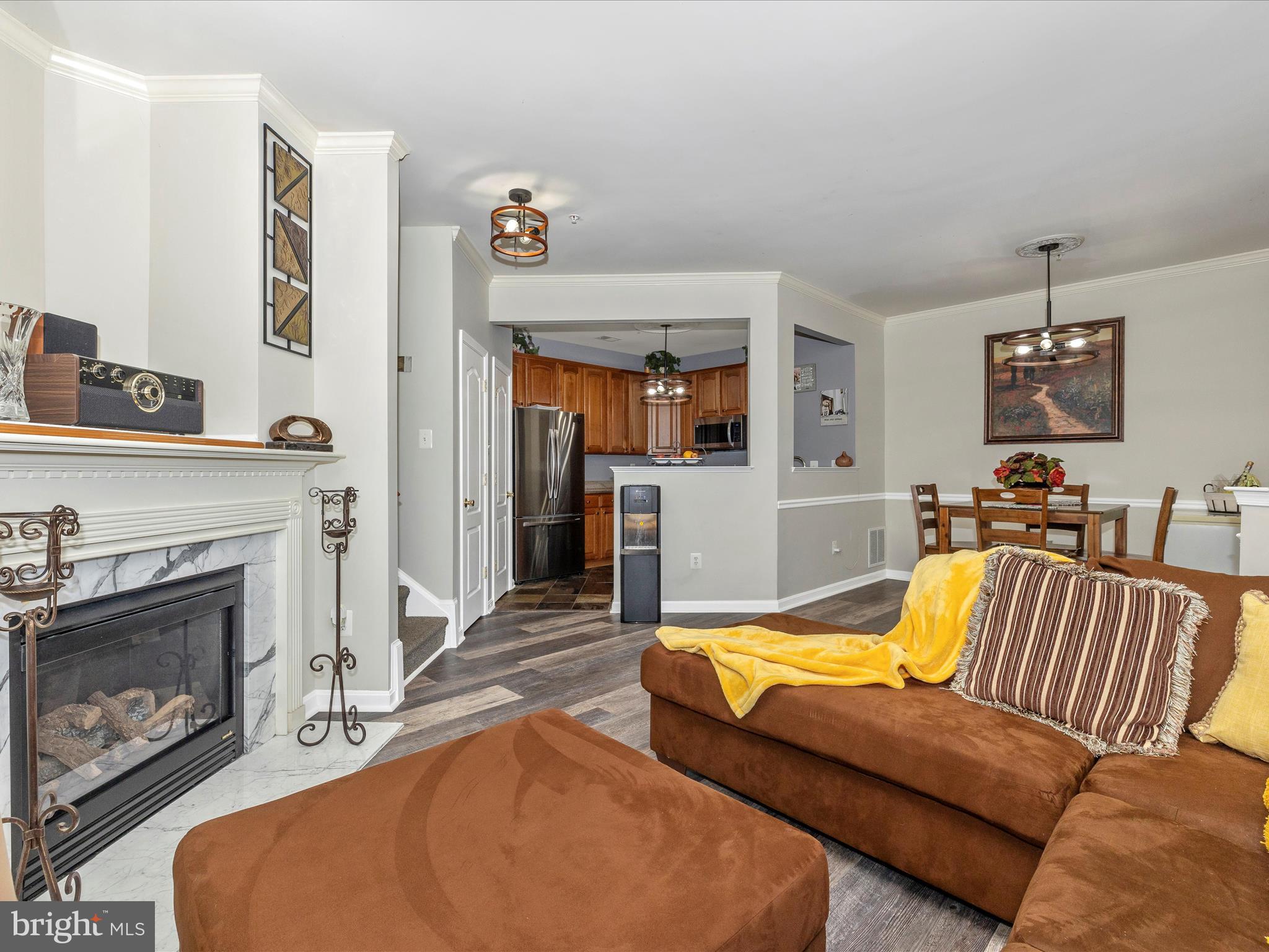 107 Swallow Pointe Ct