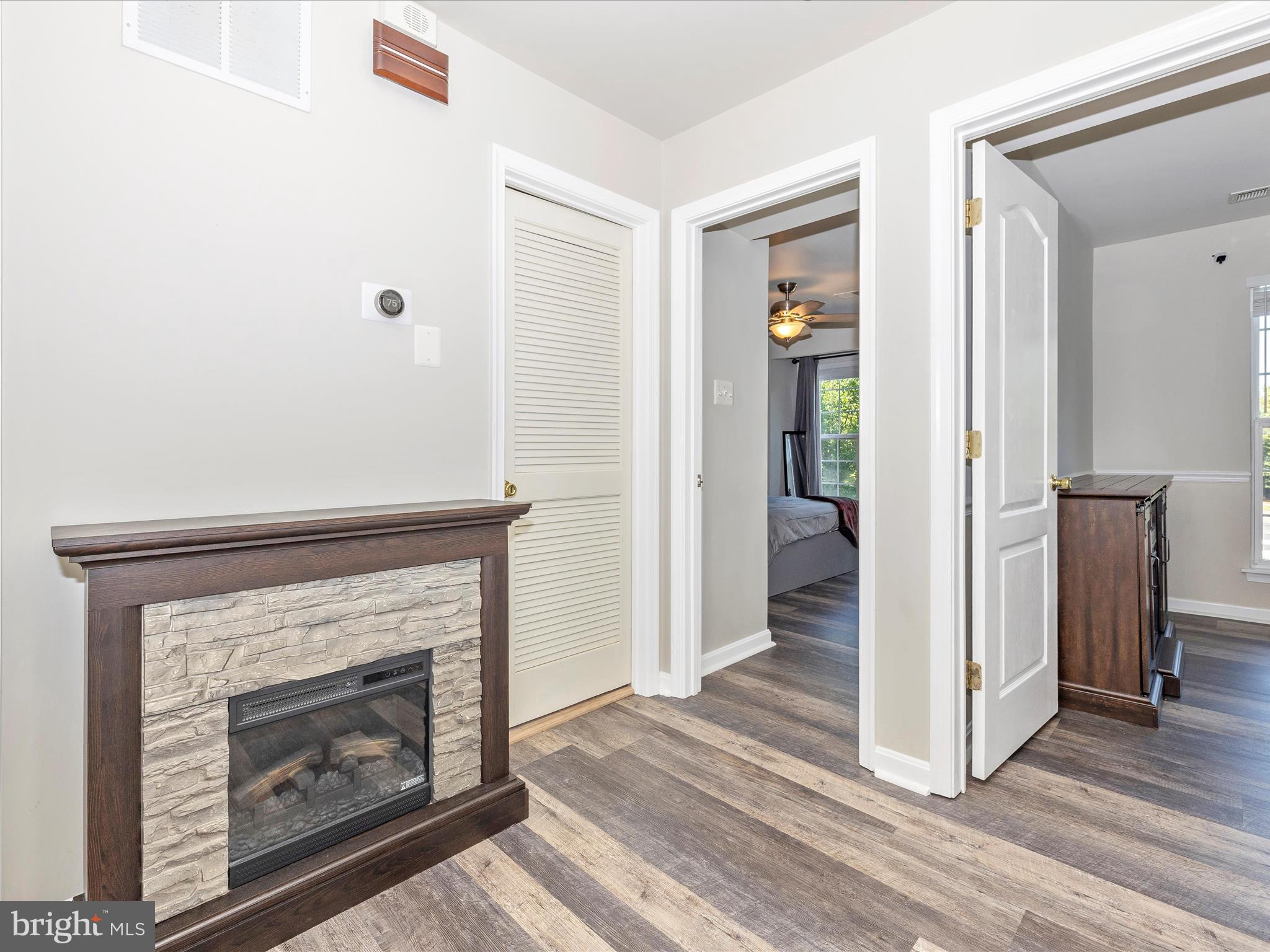 107 Swallow Pointe Ct