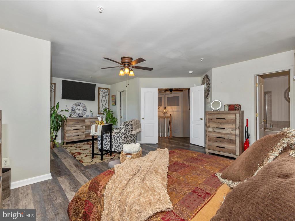 107 Swallow Pointe Ct