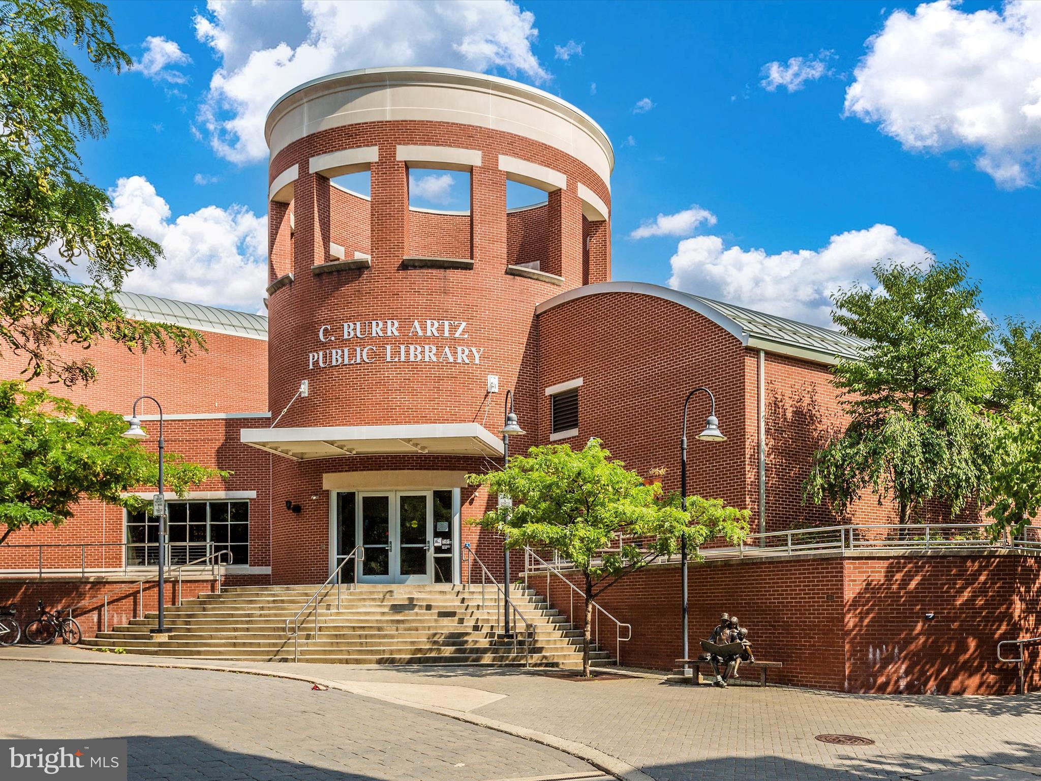 107 Swallow Pointe Ct