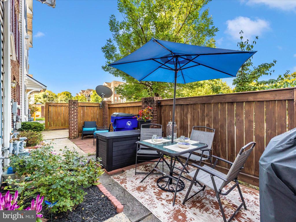107 Swallow Pointe Ct
