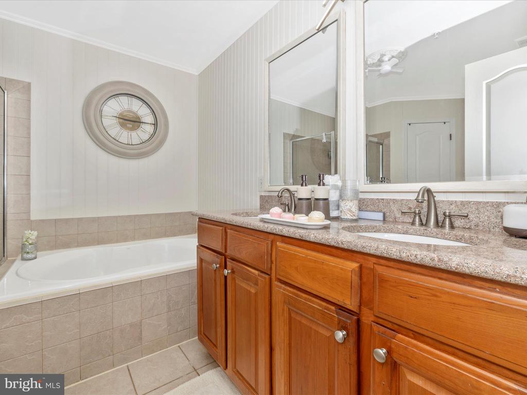 107 Swallow Pointe Ct