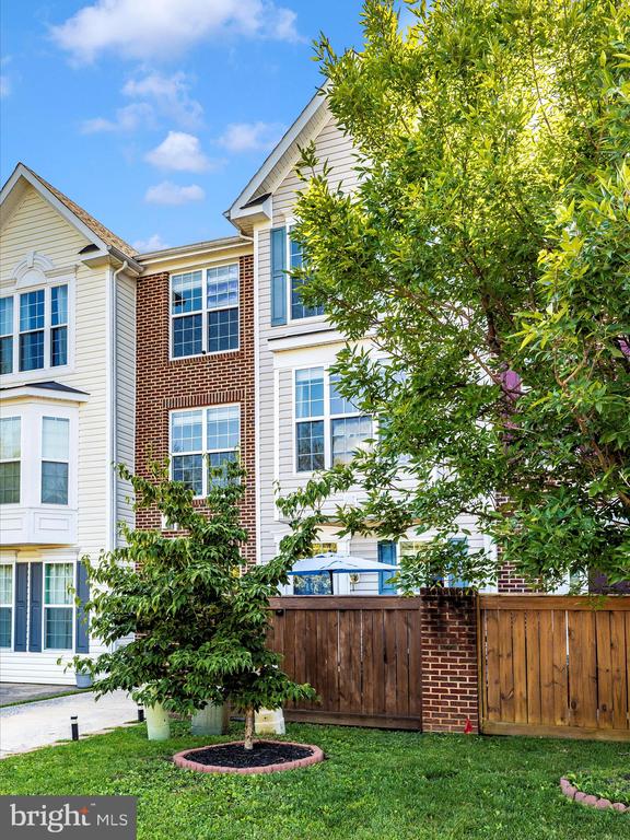 107 Swallow Pointe Ct