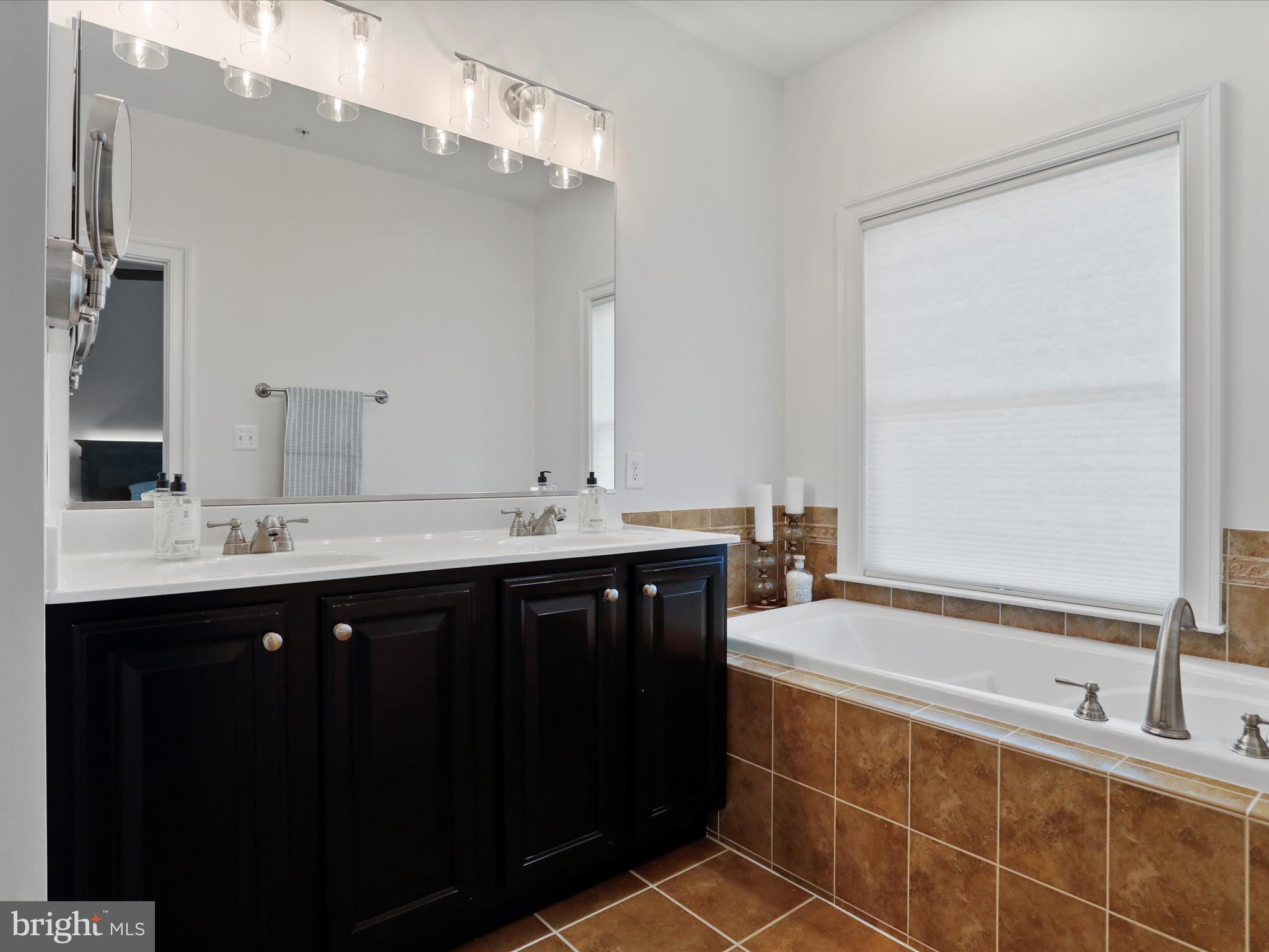 3641 Worthington Blvd