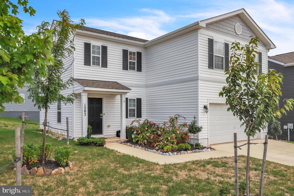 1203 Apollo Dr