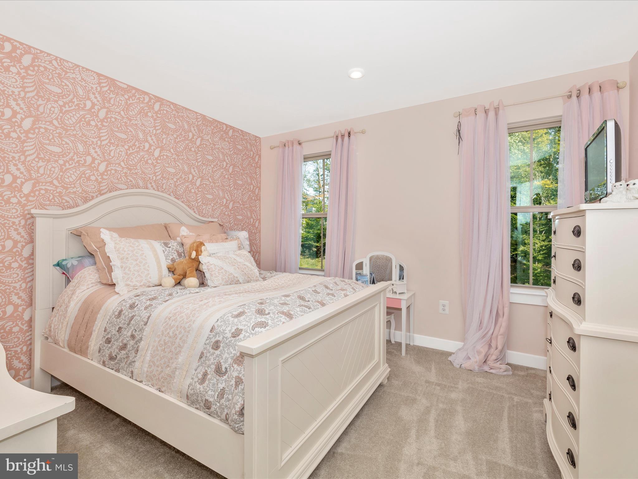 7102 Mandalong Way