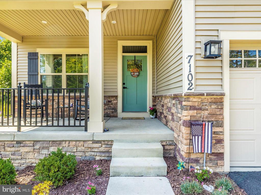 7102 Mandalong Way