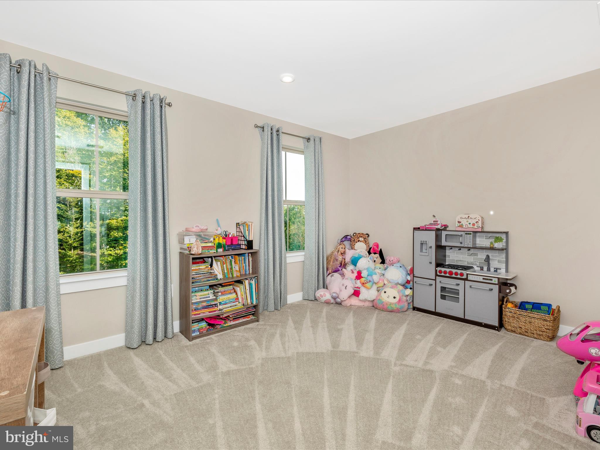 7102 Mandalong Way