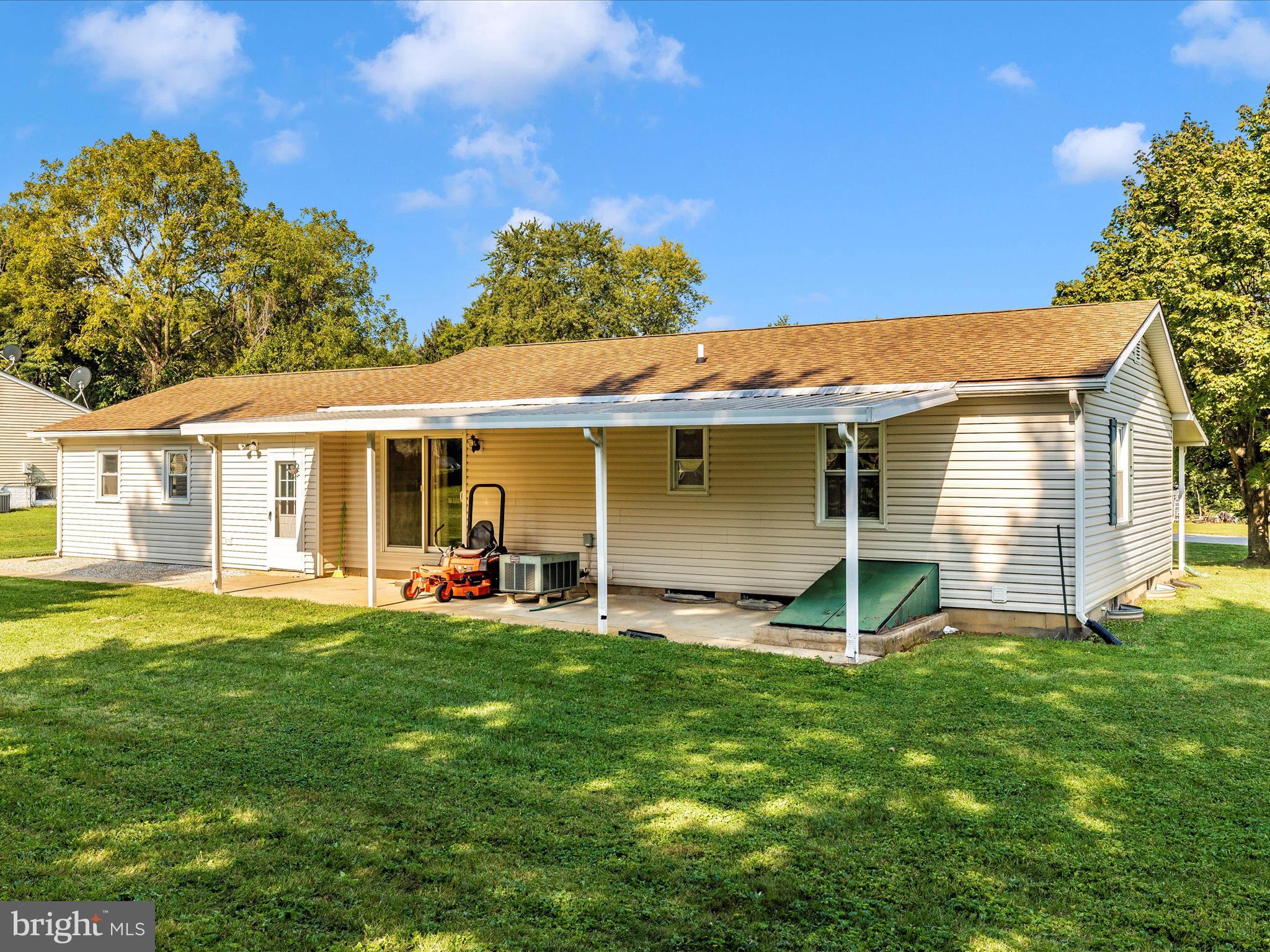 7093 Fern Ln