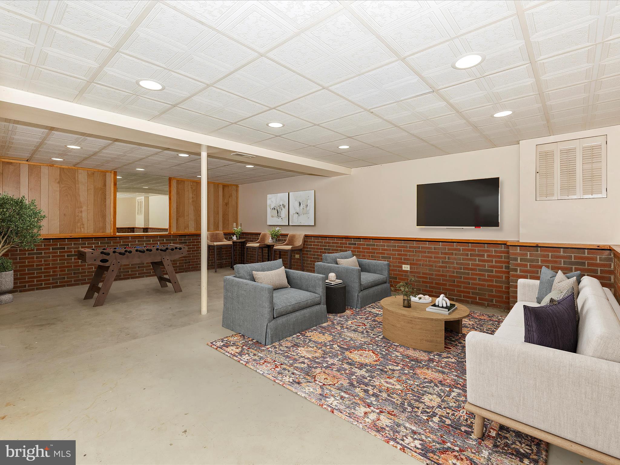 7093 Fern Ln