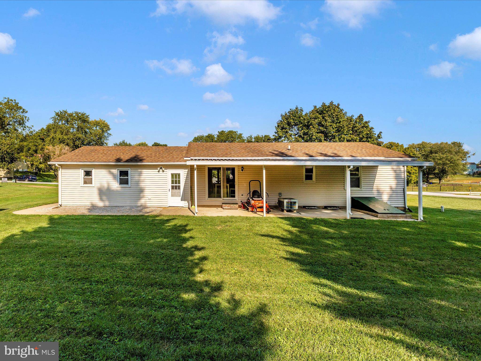 7093 Fern Ln