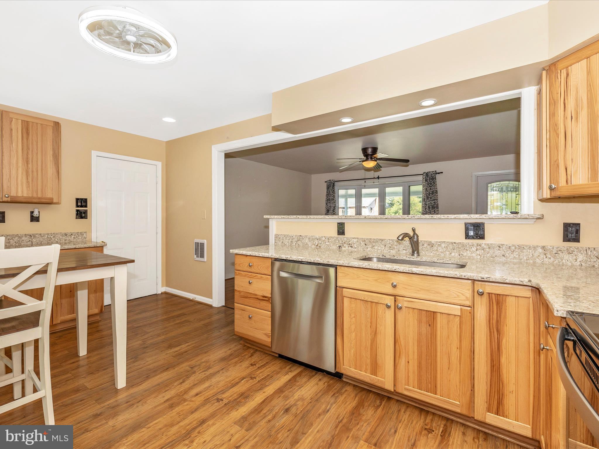 7093 Fern Ln