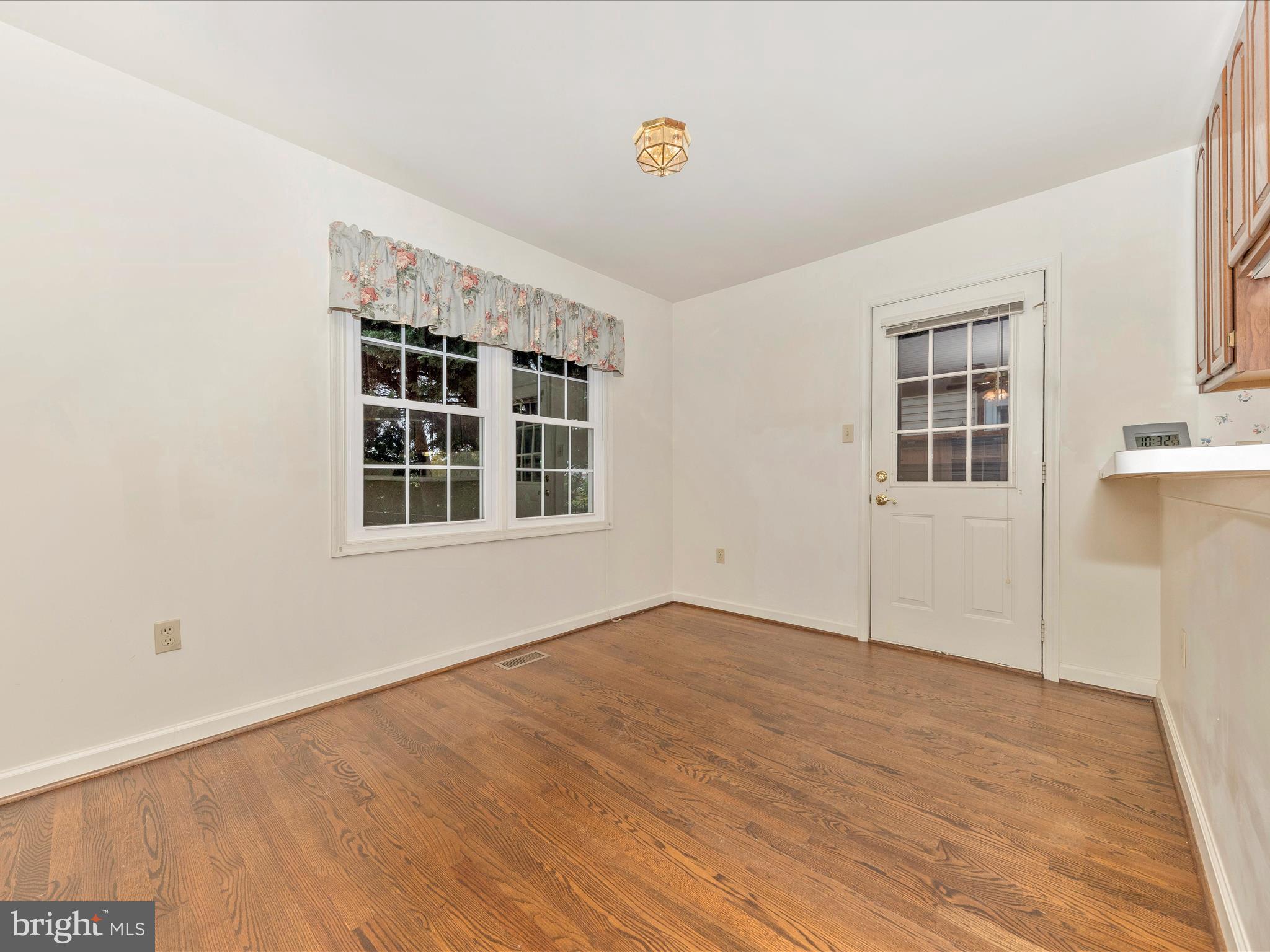 812-B Dunbrooke Ct