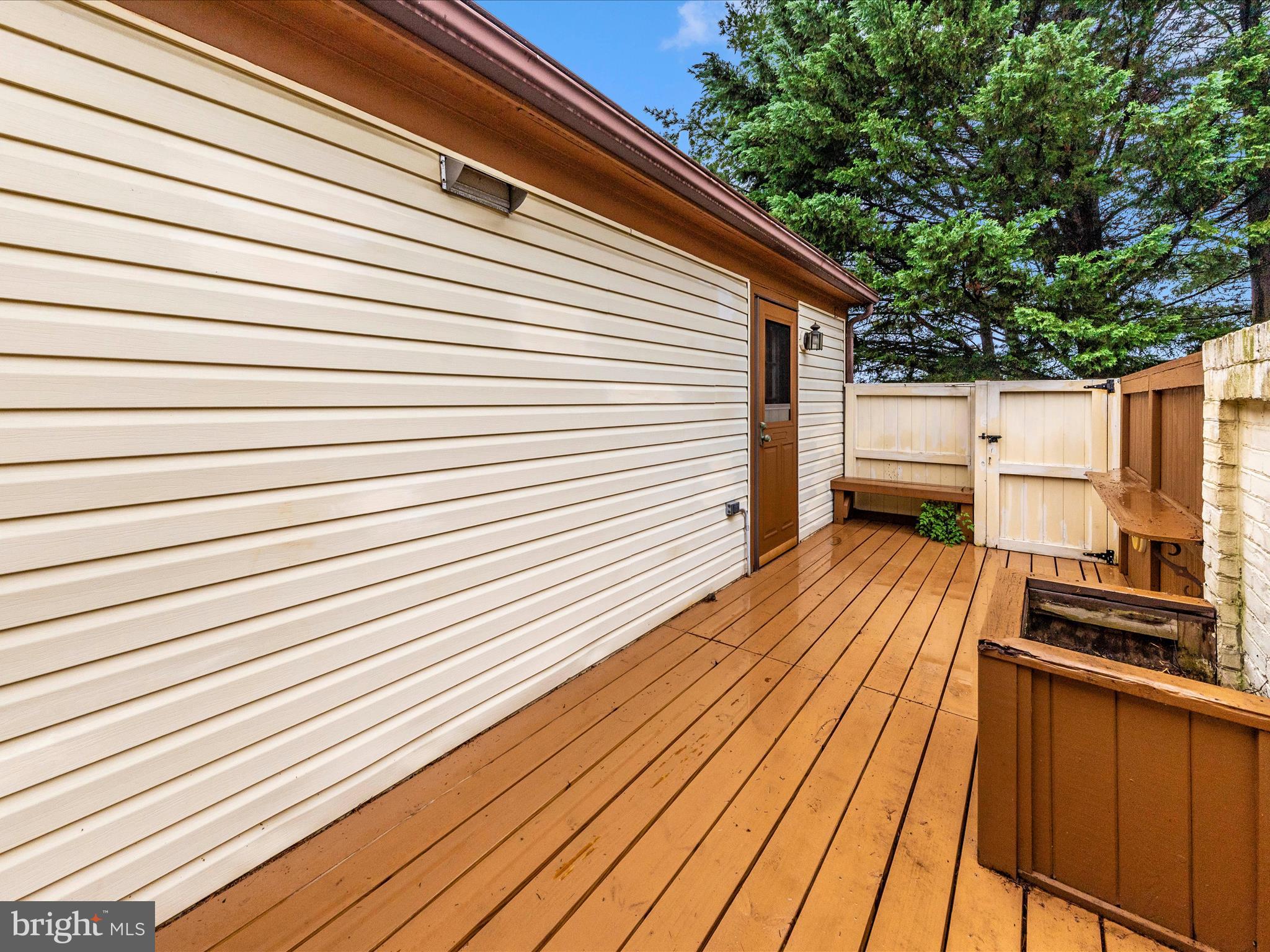 812-B Dunbrooke Ct