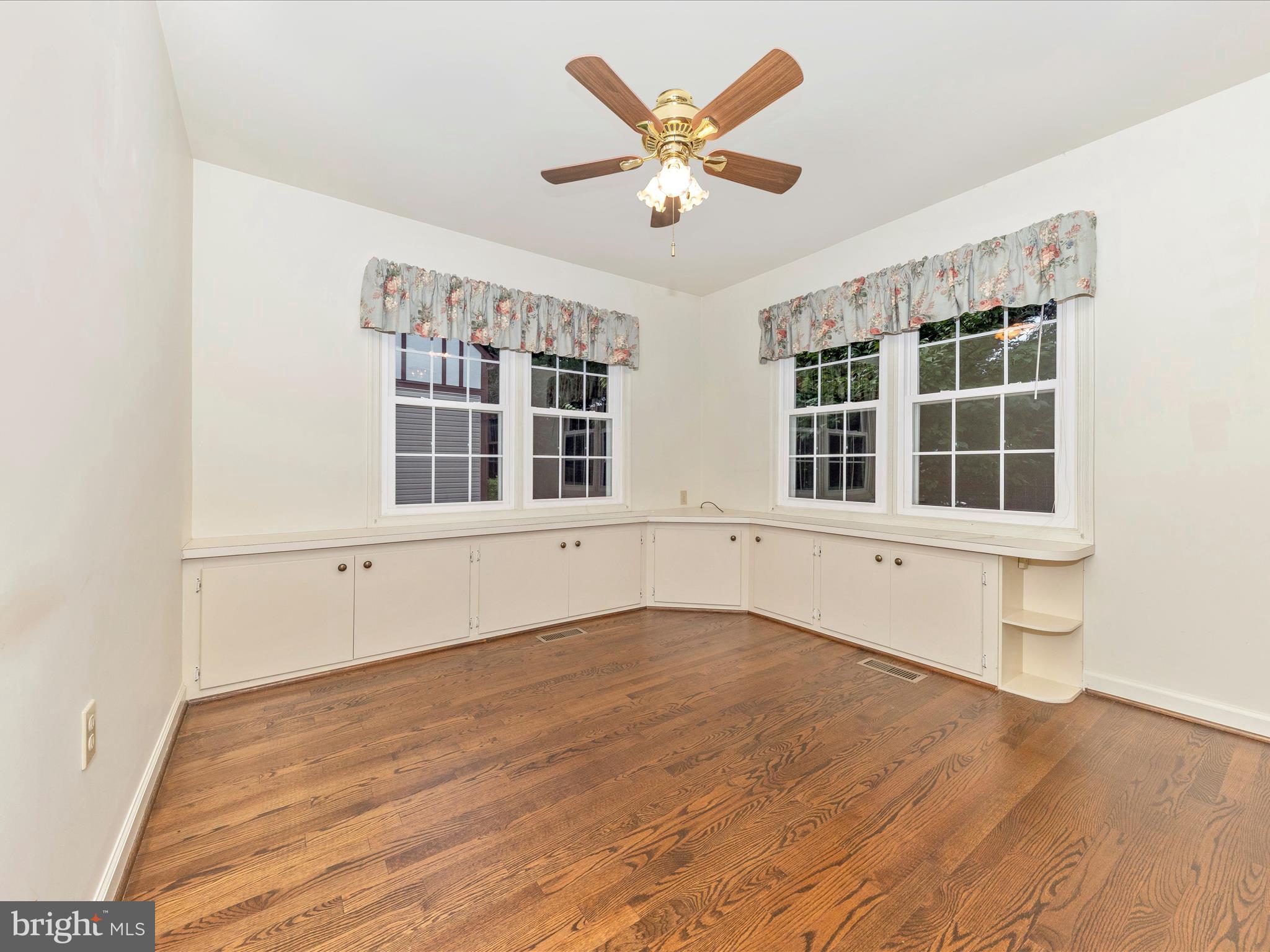 812-B Dunbrooke Ct