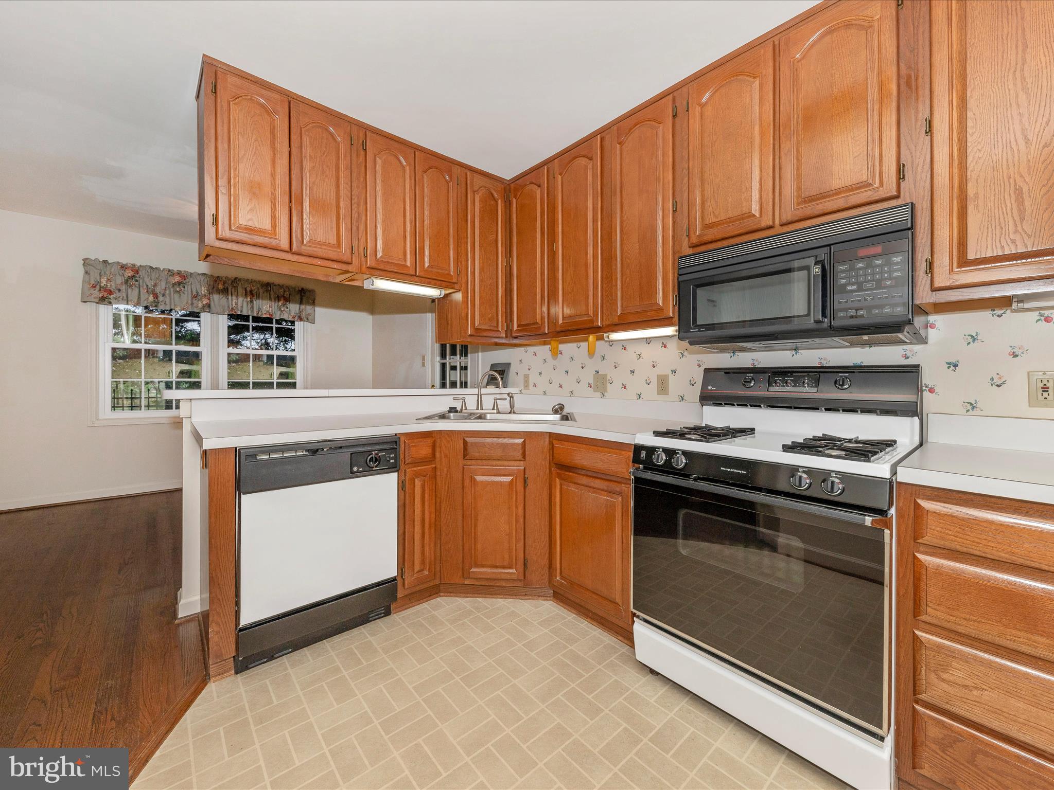 812-B Dunbrooke Ct