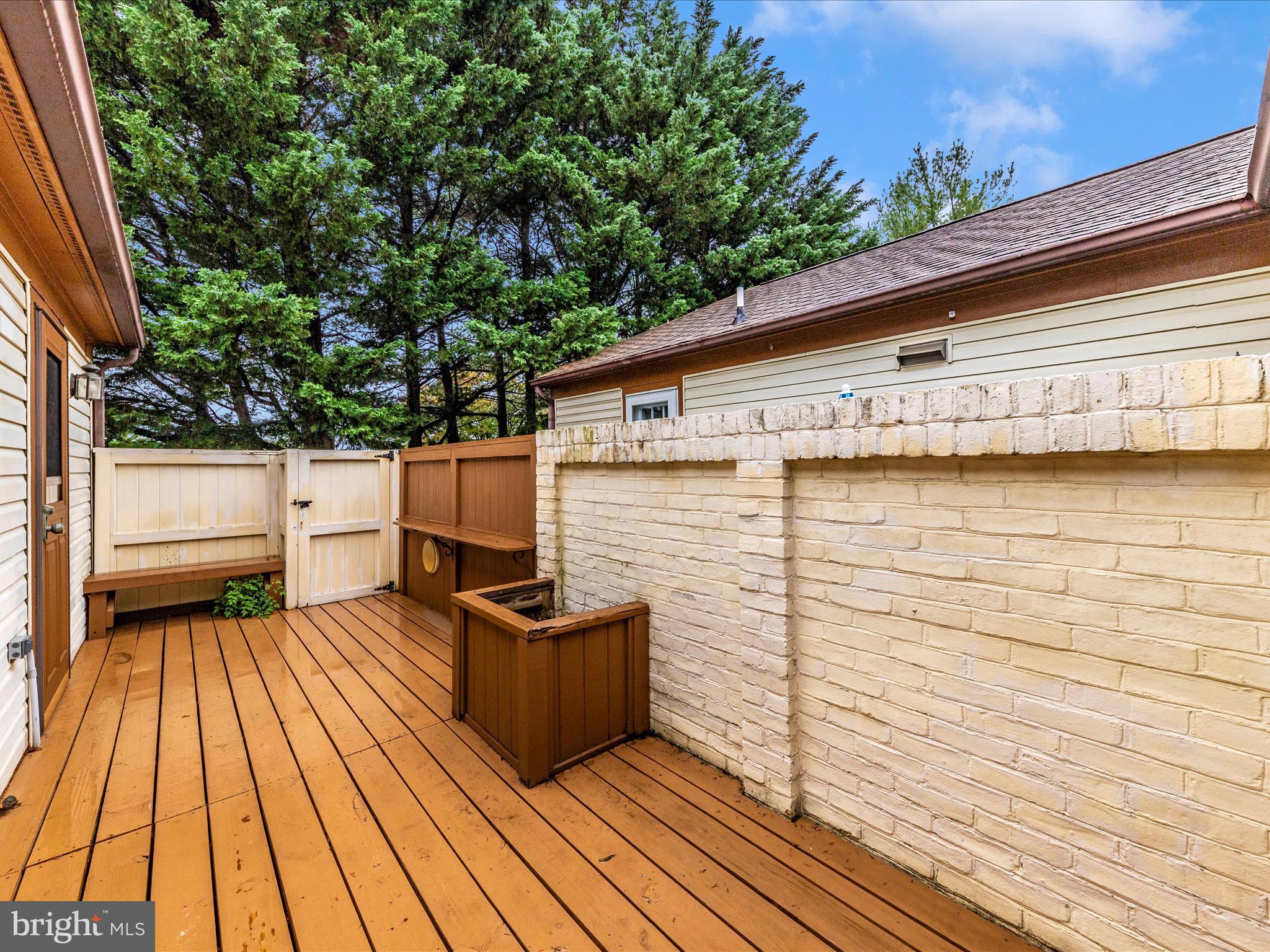 812-B Dunbrooke Ct