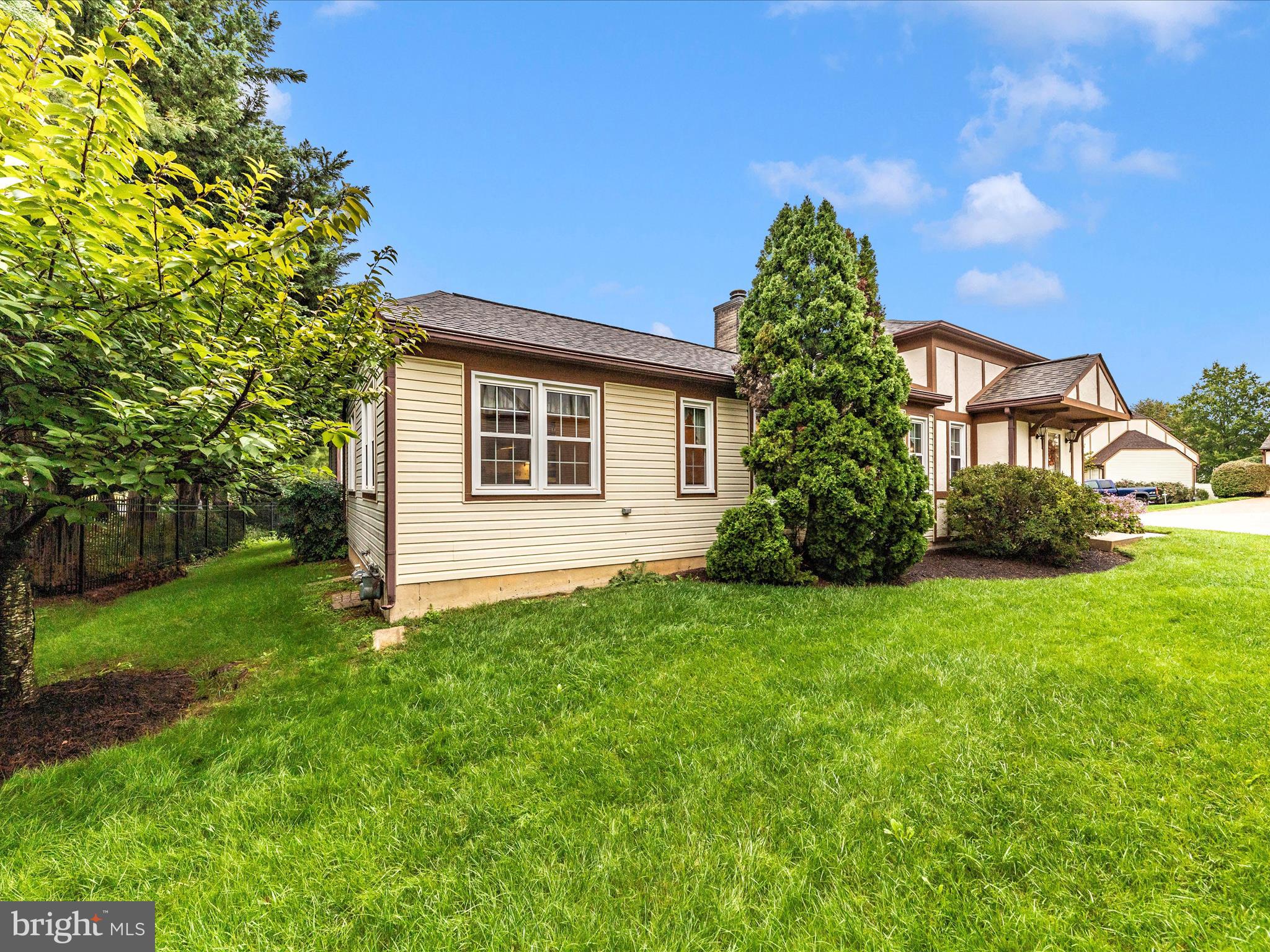 812-B Dunbrooke Ct