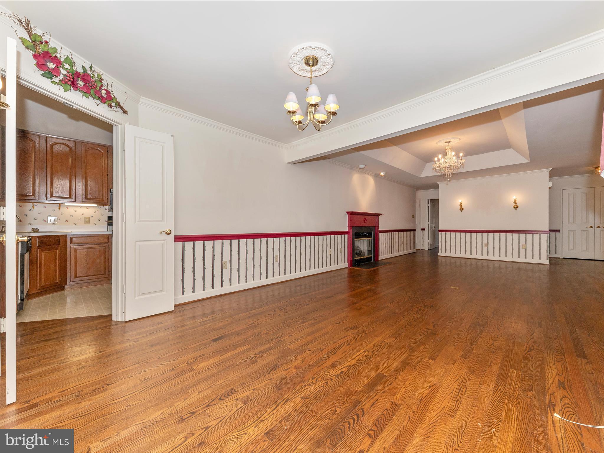812-B Dunbrooke Ct