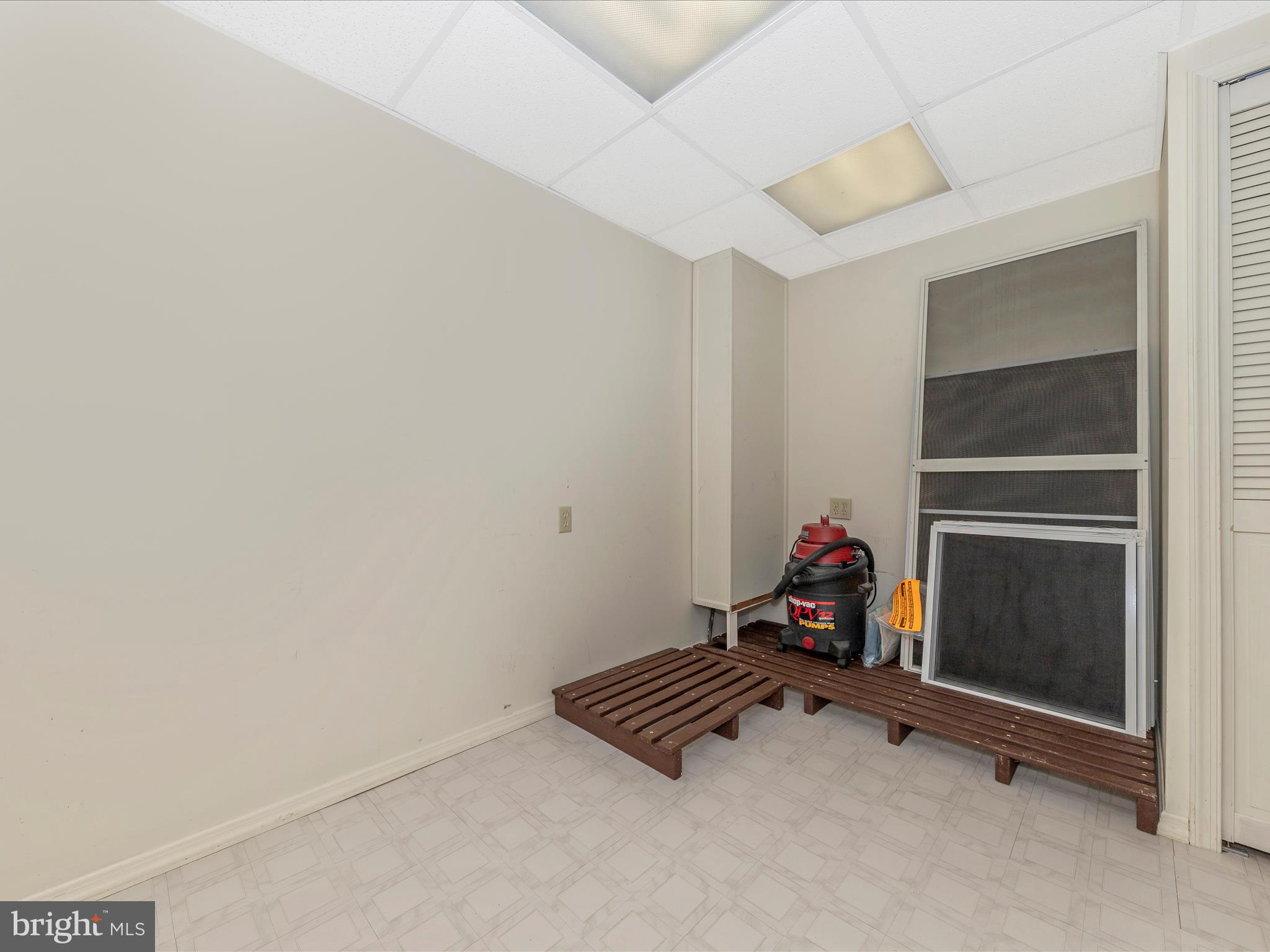 812-B Dunbrooke Ct
