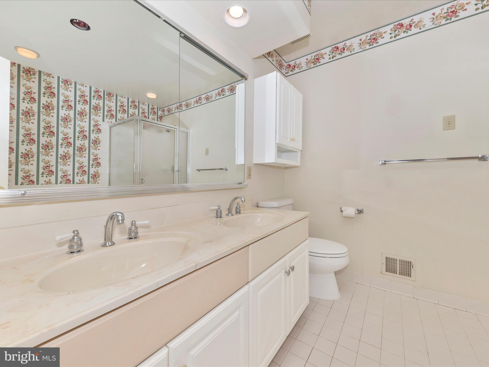 812-B Dunbrooke Ct