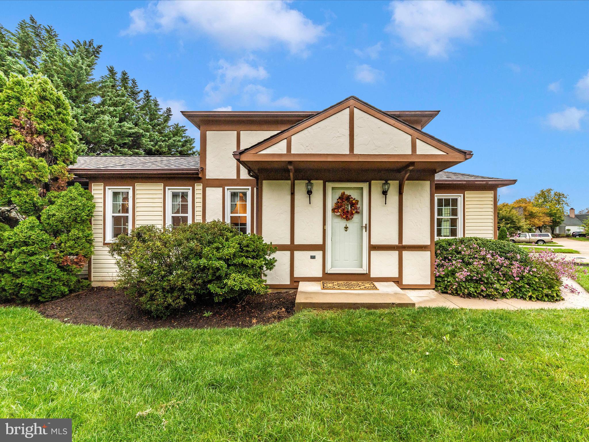 812-B Dunbrooke Ct