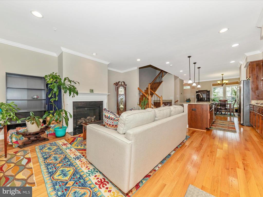 621 Blandwood Rd