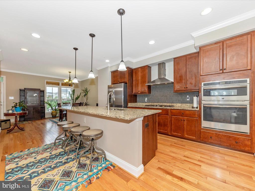 621 Blandwood Rd