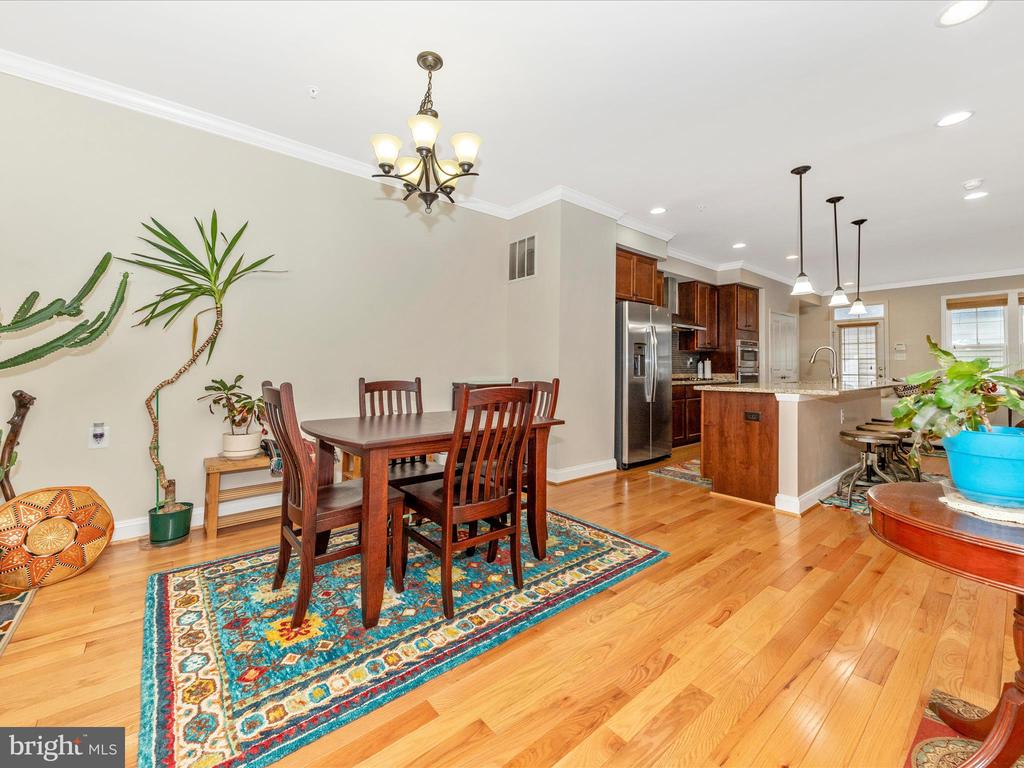 621 Blandwood Rd