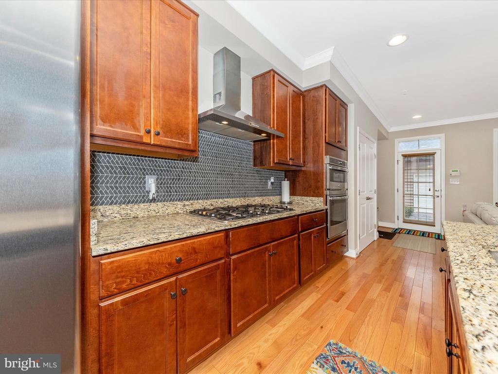 621 Blandwood Rd