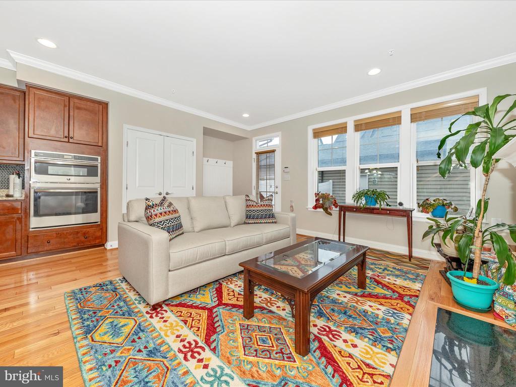 621 Blandwood Rd