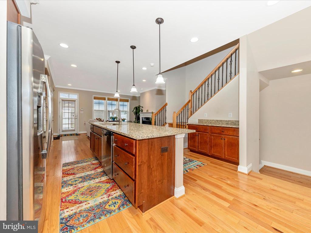 621 Blandwood Rd