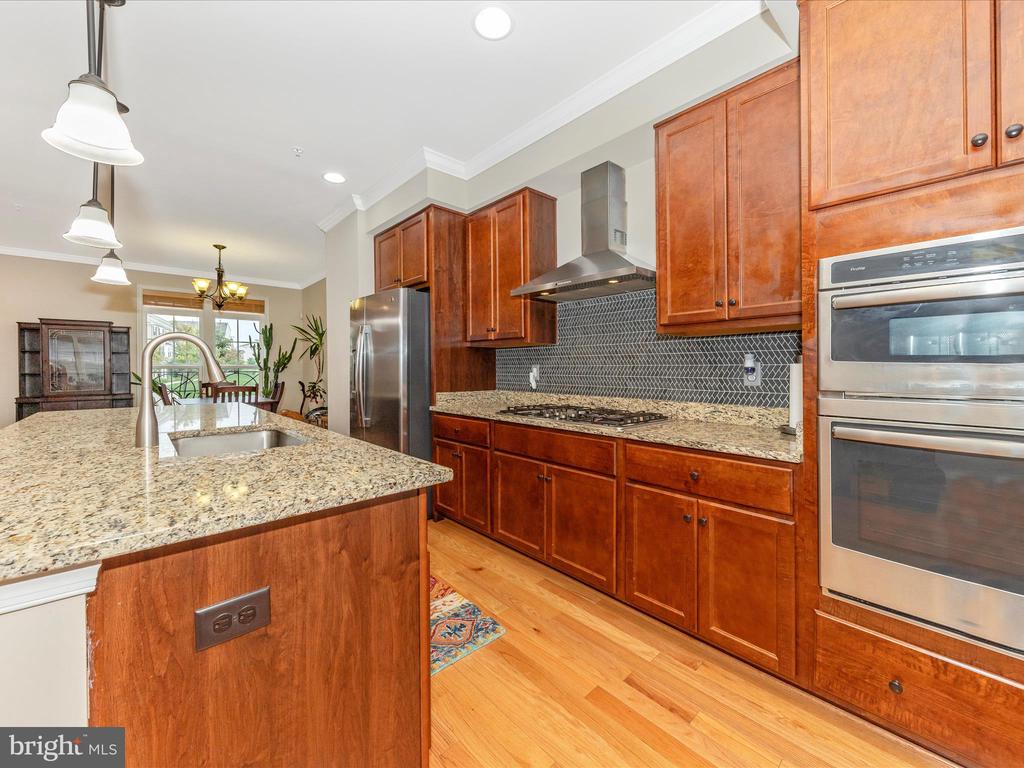 621 Blandwood Rd