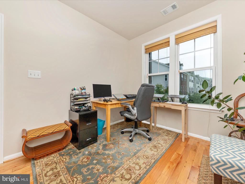 621 Blandwood Rd