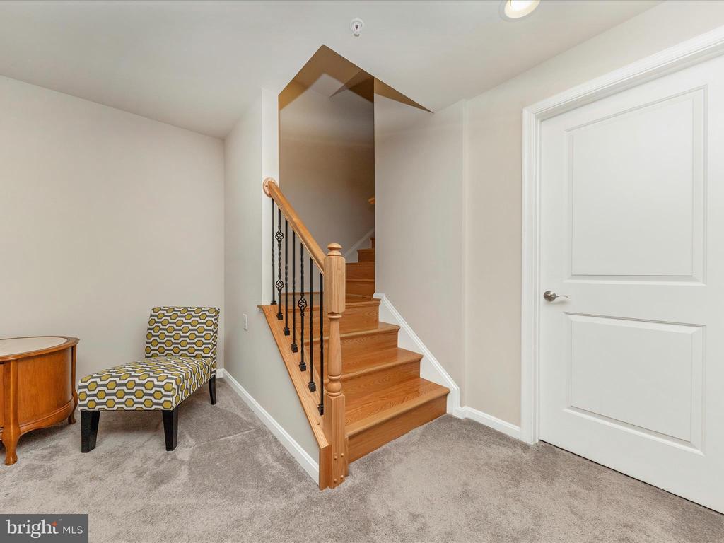 621 Blandwood Rd