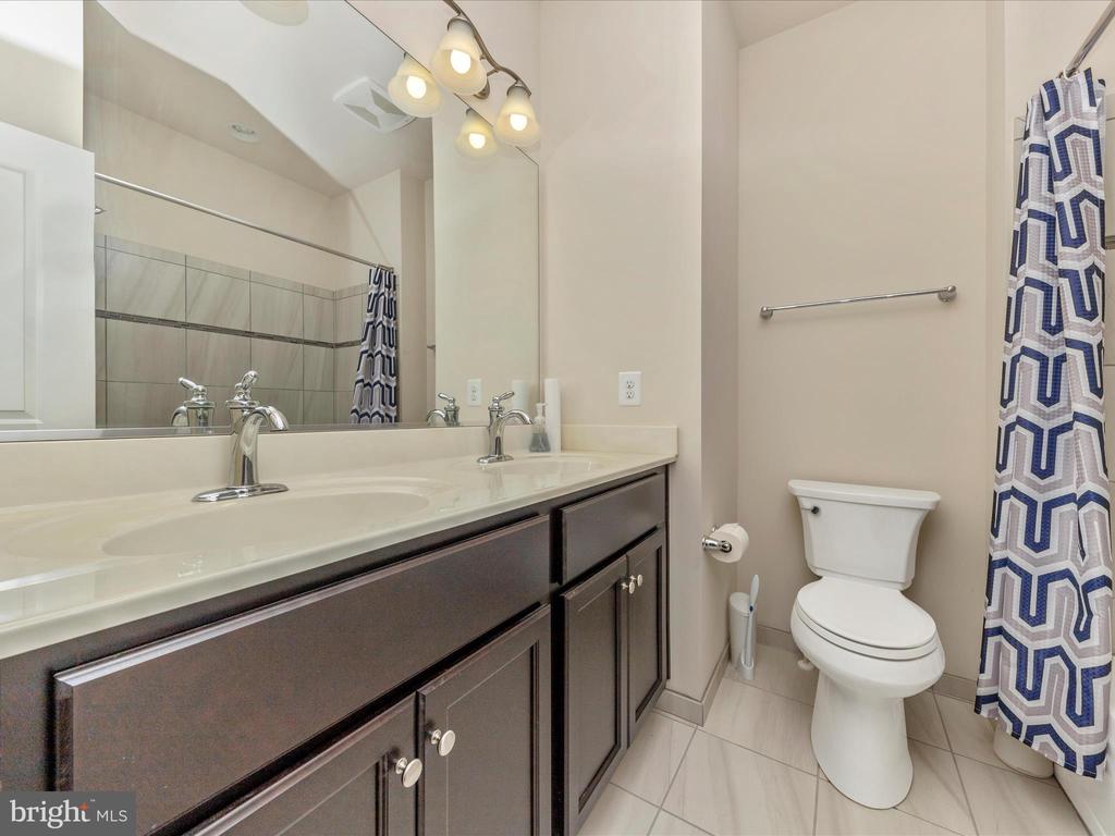 621 Blandwood Rd