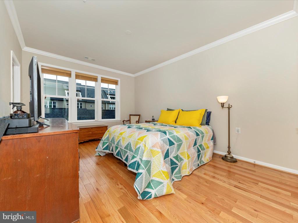 621 Blandwood Rd