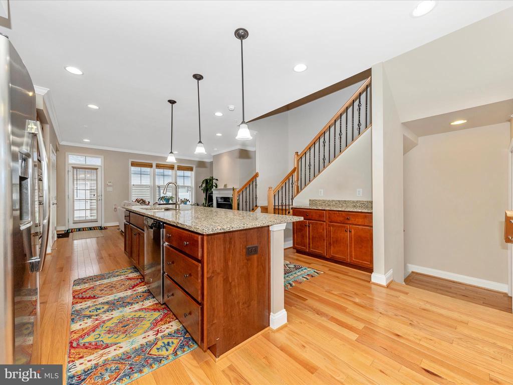 621 Blandwood Rd