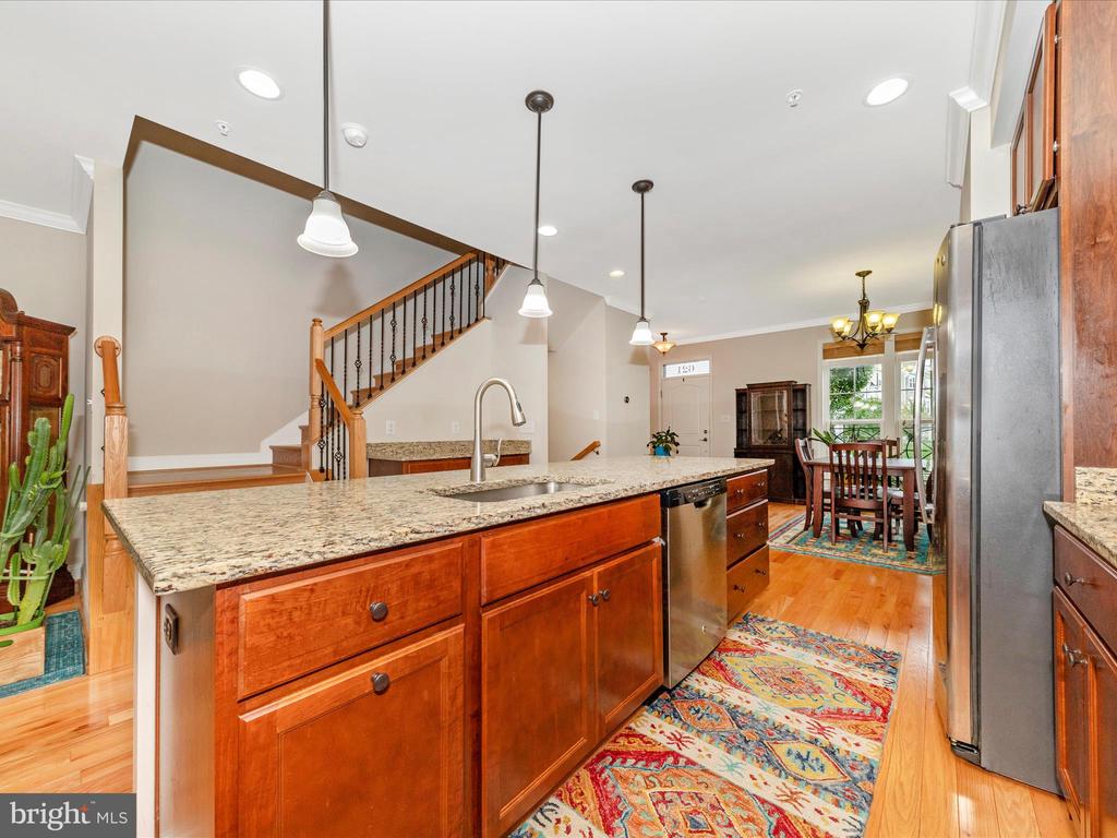 621 Blandwood Rd
