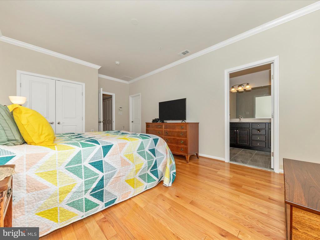 621 Blandwood Rd