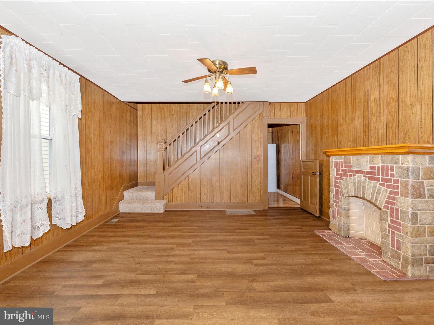 727 Motter Ave